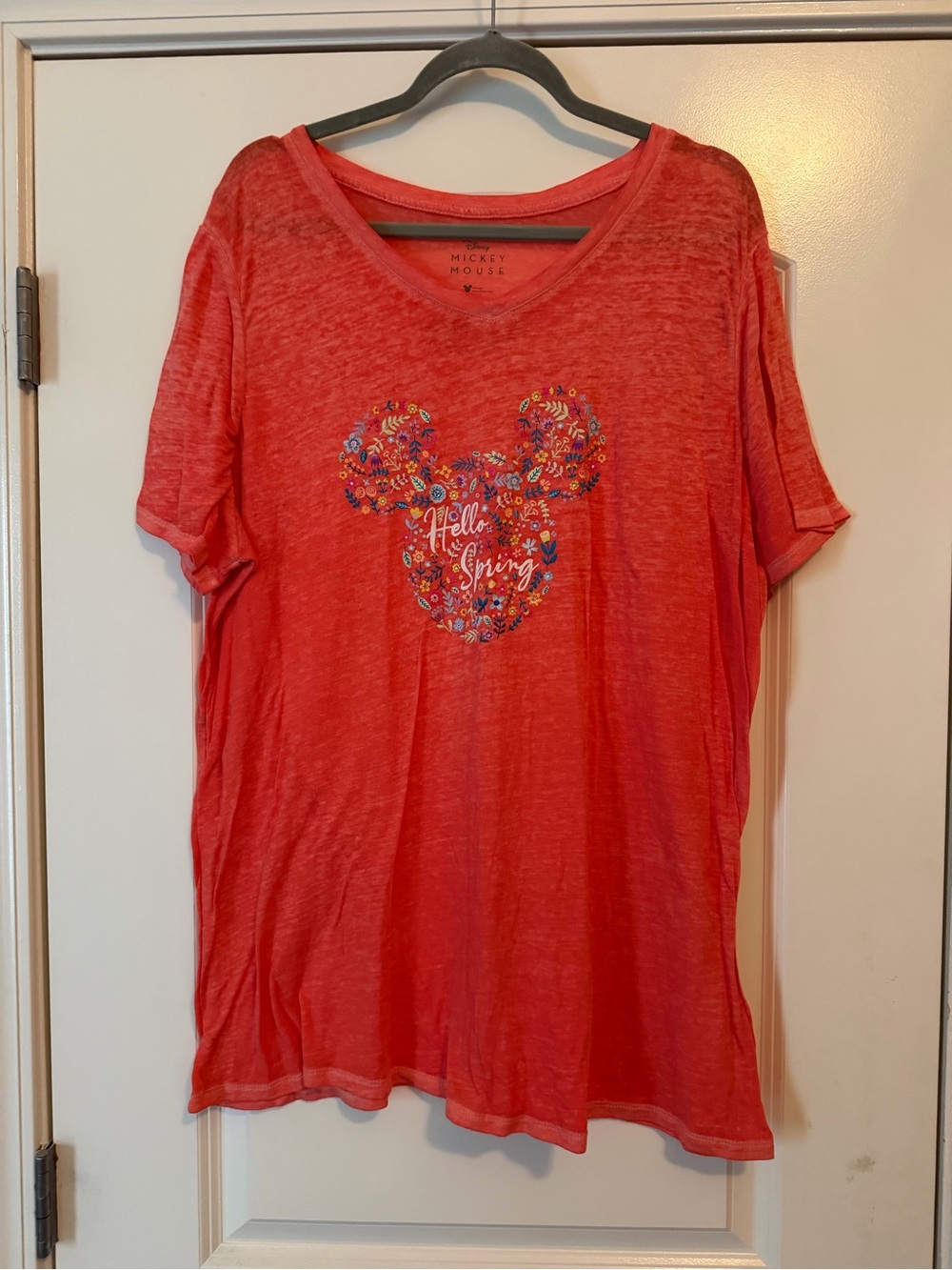 Disney Floral Tee - Hello Spring